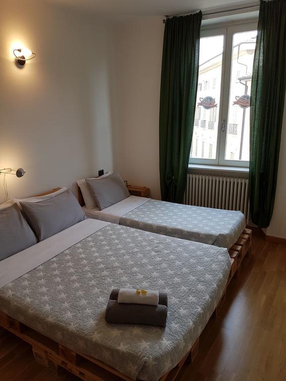 Uptown B'N'B Hotel Bergamo Bagian luar foto