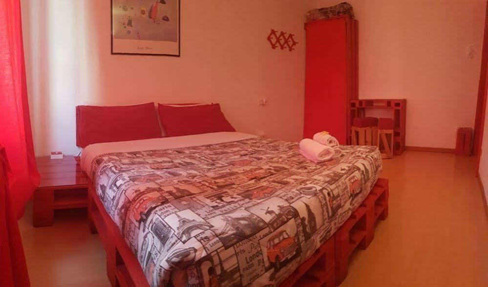 Uptown B'N'B Hotel Bergamo Bagian luar foto