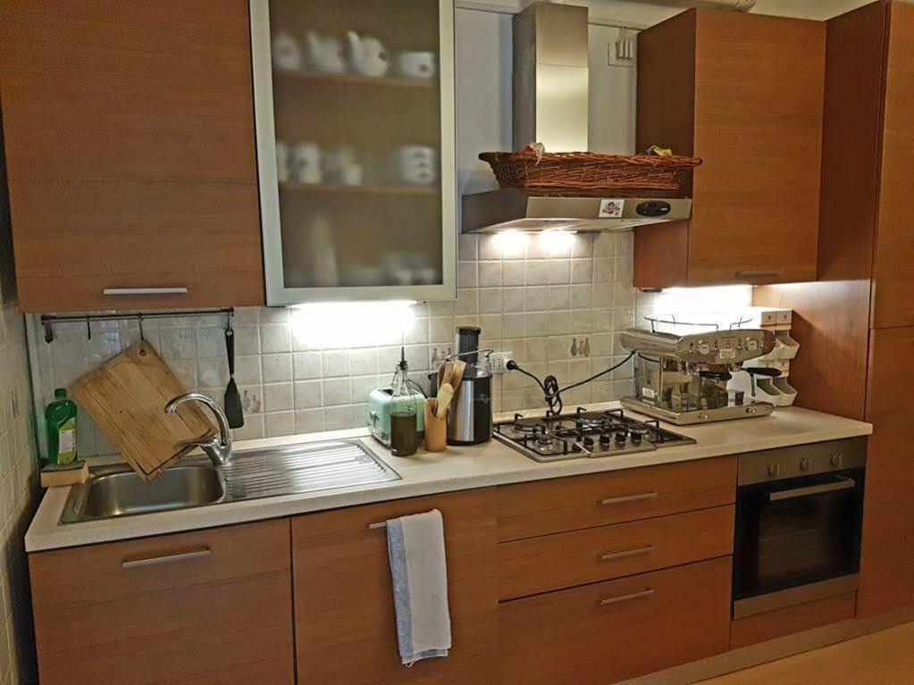 Uptown B'N'B Hotel Bergamo Bagian luar foto
